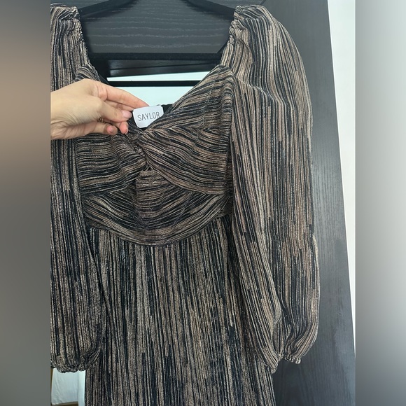 Saylor metallic dress size S - Picture 3 of 4